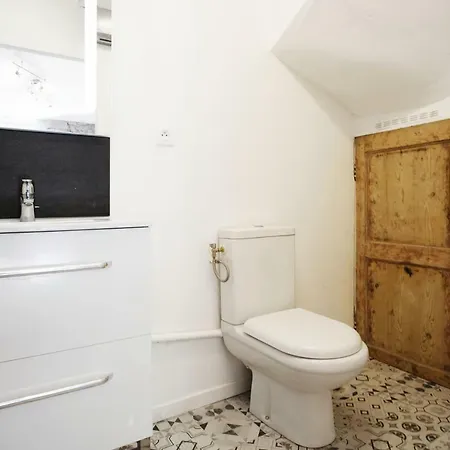 Gregbnb - Climatise - Terrasse & Parking Prive Apartment